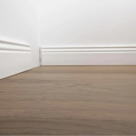 ПЛІНТУС ARBITON STIQ 80 БІЛИЙ SO820